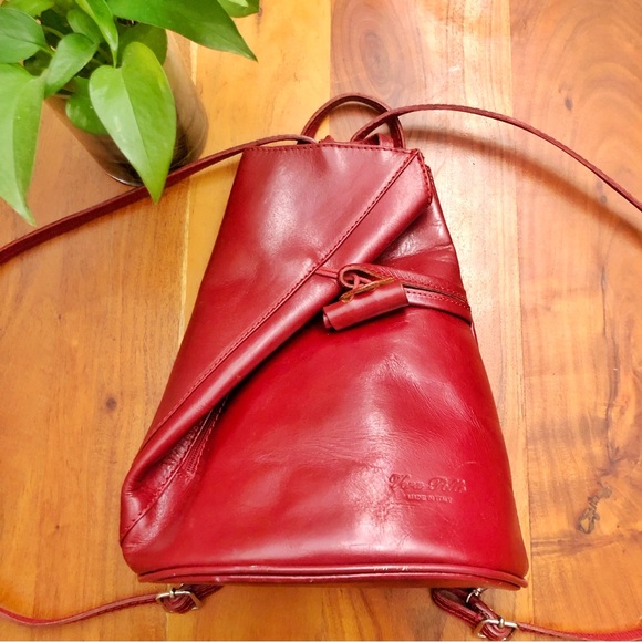 VERA PELLE Genuine Leather Italy Red Minimalist Unique Mini Medium Size Backpack - Picture 5 of 16